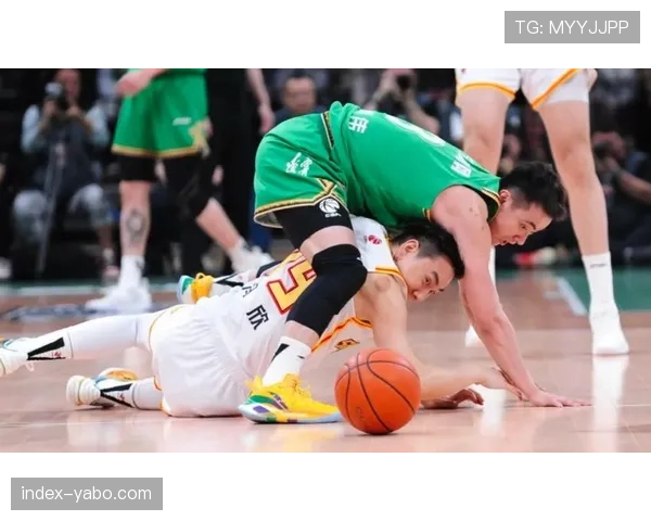 辽宁防守专注度提升 第三节单节限制深圳仅得17分 辽宁防守专注度提升 第三节单节限制深圳仅得17分